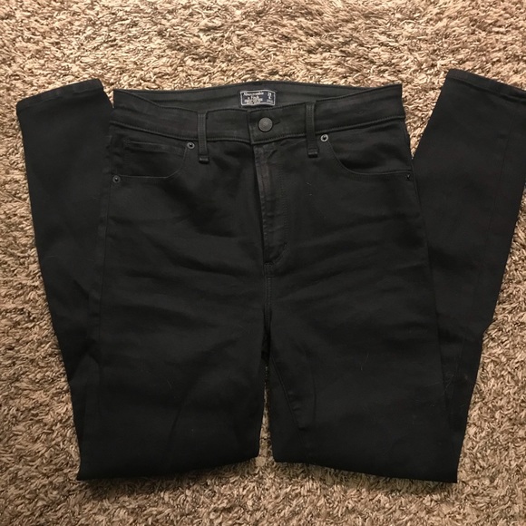 Simone High Rise - Picture 2 of 2